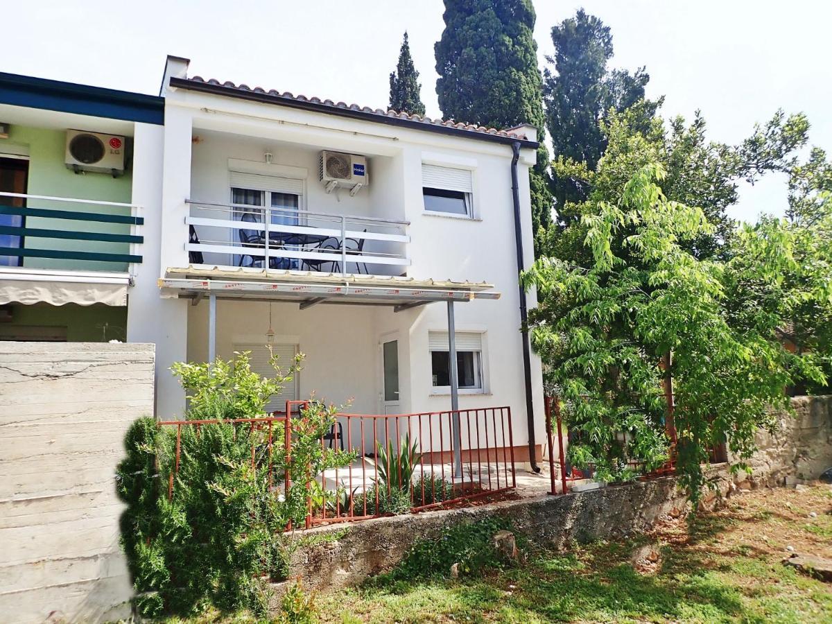 Apartment Maca Стариград-Пакленица Екстериор снимка